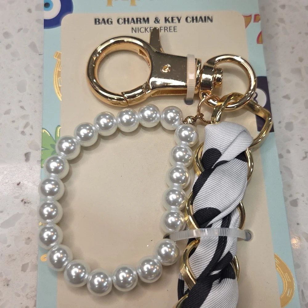 🖤▪️Piper K ▪️ Uk Exclusive Black and White Polka Dot Scarf Key Chain BagCharm